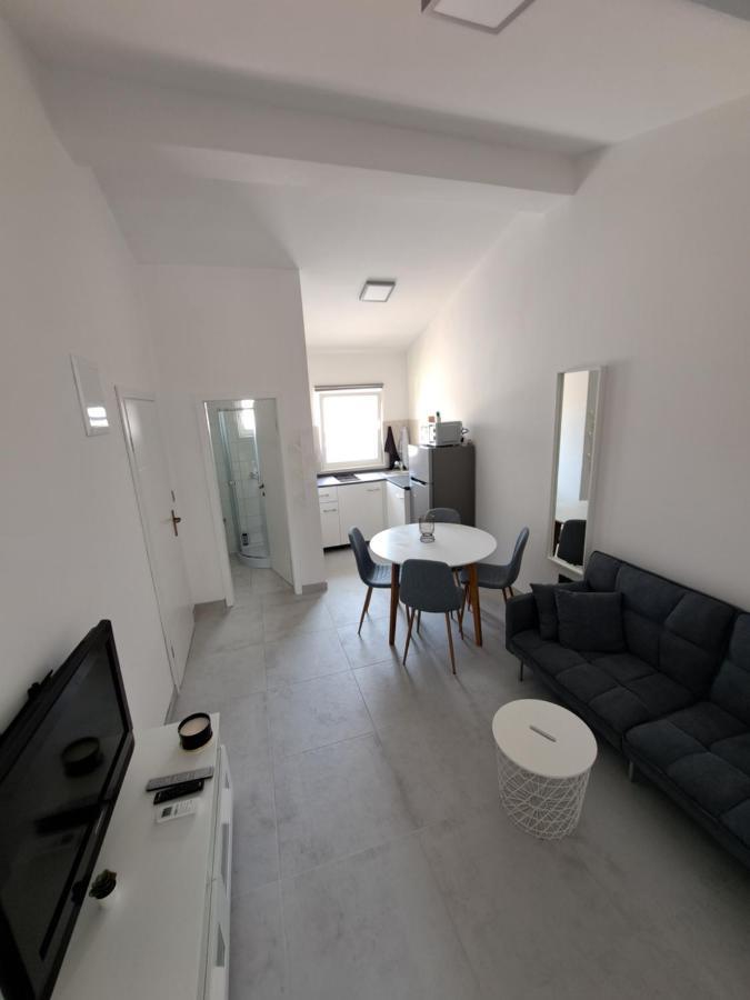 Mala Smokva Apartment Vir Exterior photo