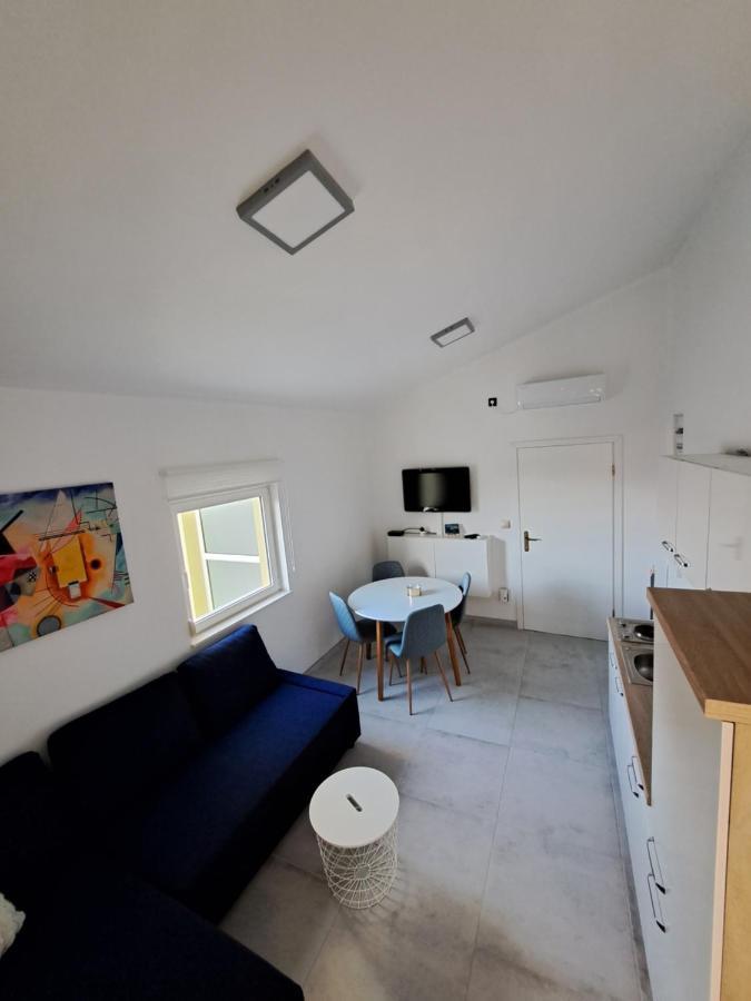 Mala Smokva Apartment Vir Exterior photo
